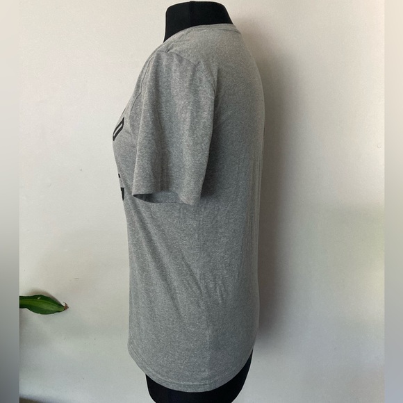 Small Nike Games End Training Doesn't Short Sleeve Gray Graphic Tee T-Shirt - Picture 2 of 4